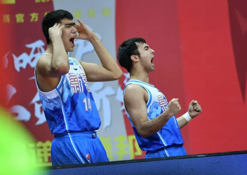 门兴格拉德巴赫内部会议纪要流出：窗口期伤情更新；CBA季后赛使命明确；心理建设被强调的简单介绍